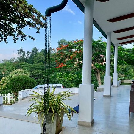 Amandari Holiday Villa Gelioya Buitenkant foto