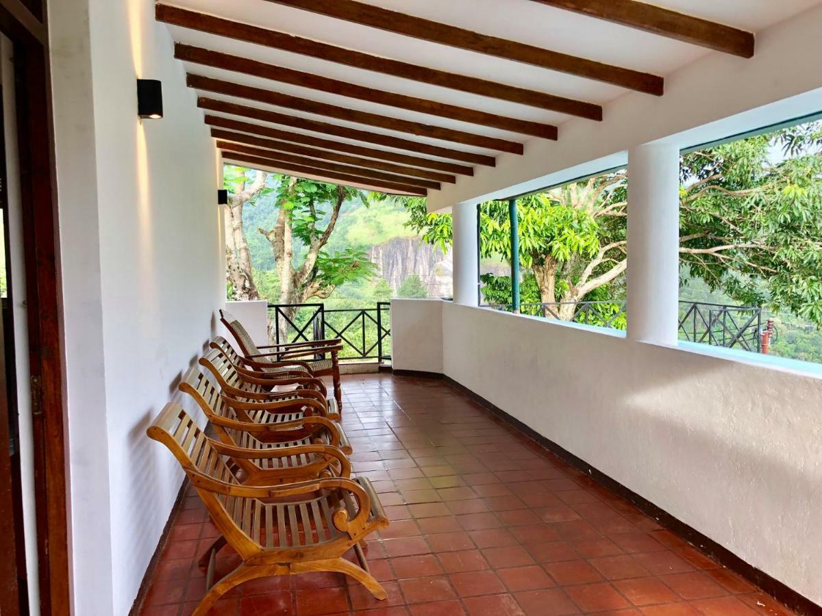 Amandari Holiday Villa Gelioya Buitenkant foto