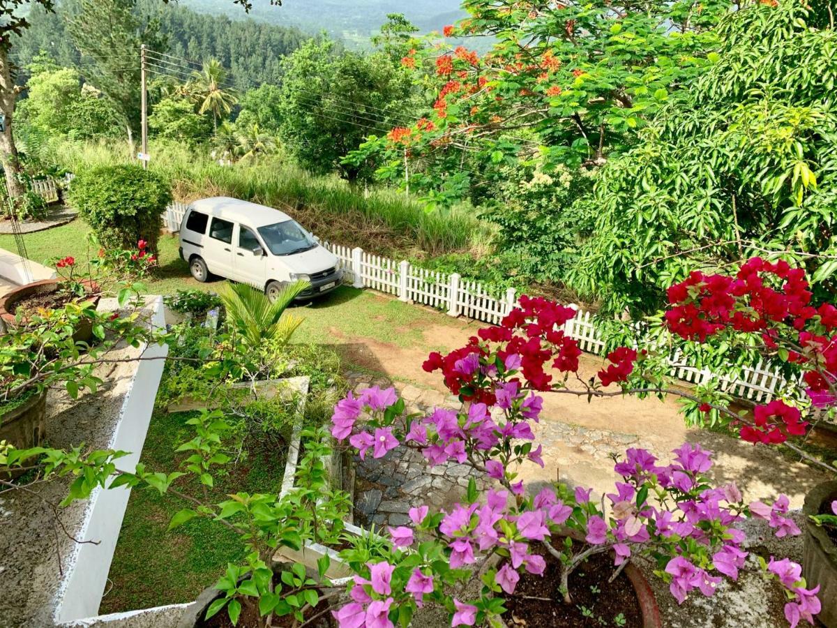 Amandari Holiday Villa Gelioya Buitenkant foto