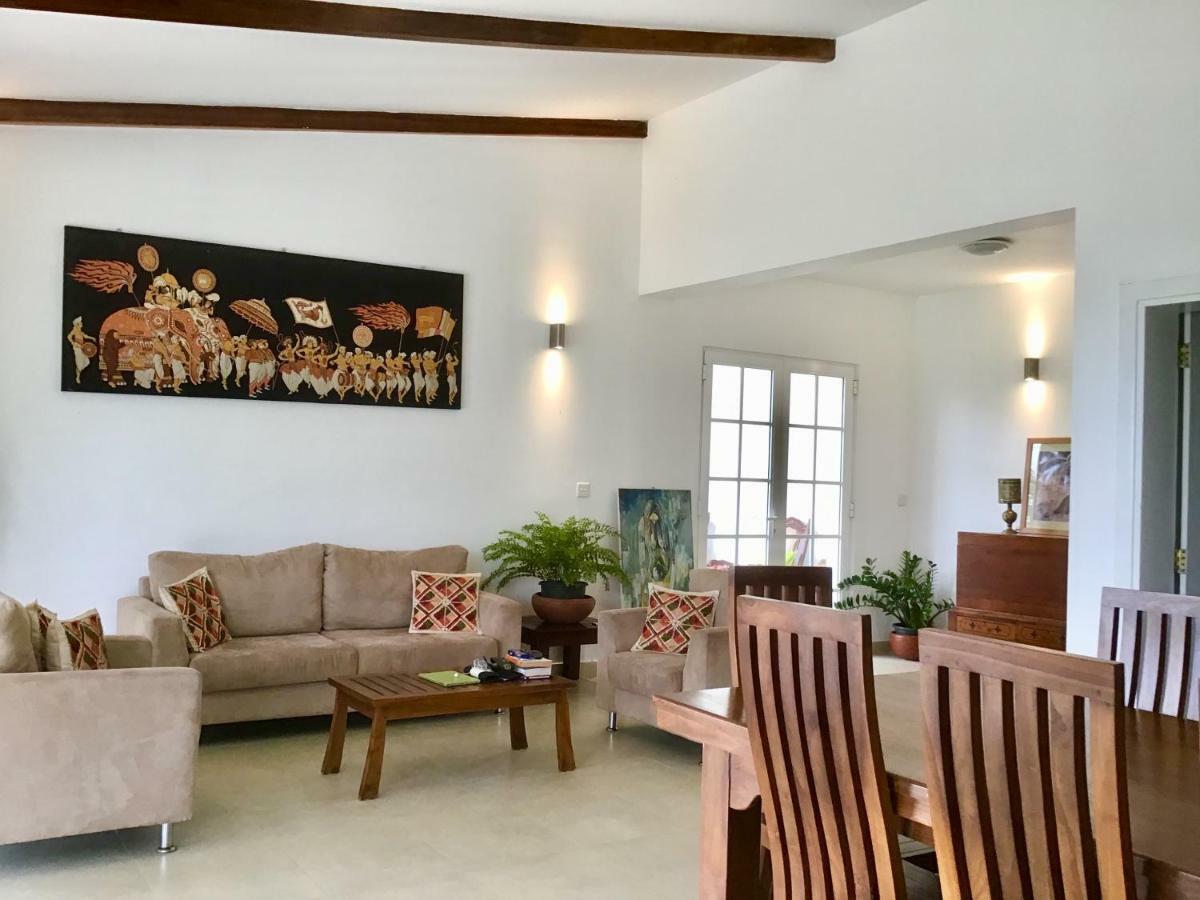 Amandari Holiday Villa Gelioya Buitenkant foto